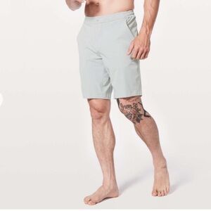 Lululemon Commission Sea Salt Shorts size 34
